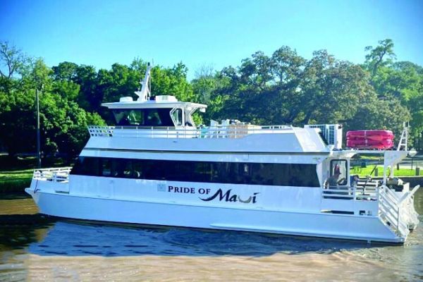 Hawaii operator welcomes new sightseeing boat