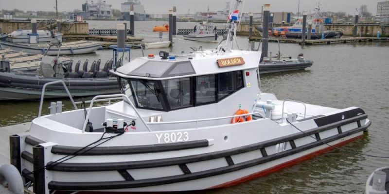 VESSEL REVIEW | Bolder – Small electric mooring tug for Royal Netherlands Navy