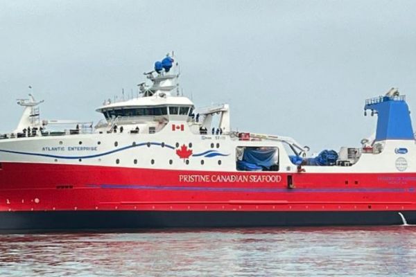 VESSEL REVIEW | Atlantic Enterprise – Large shrimp and halibut factory trawler for Ocean Prawns’ Canada operations