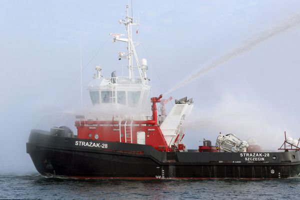 AWARDS 2023 | Best Large FiFi Boat – Strazak 28 – Remontowa Shipbuilding