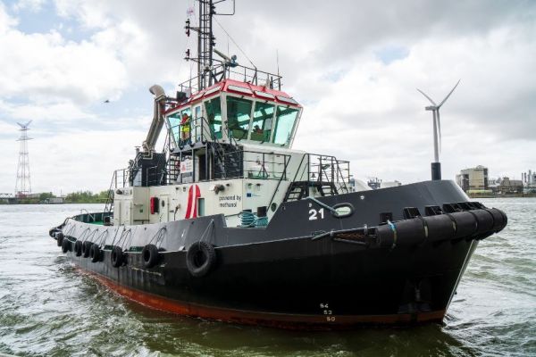Port of Antwerp-Bruges’ future methanol-fuelled tug floated out