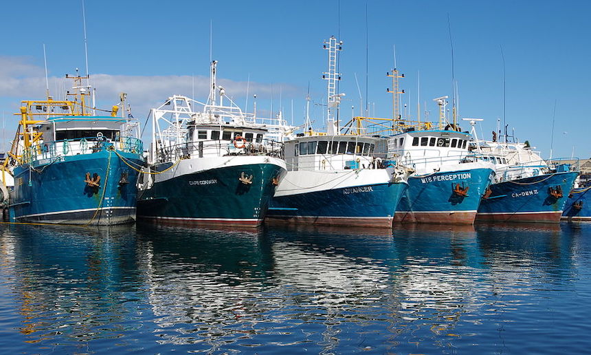 EU industrial tuna fishing boats reaching quota in a week is sign