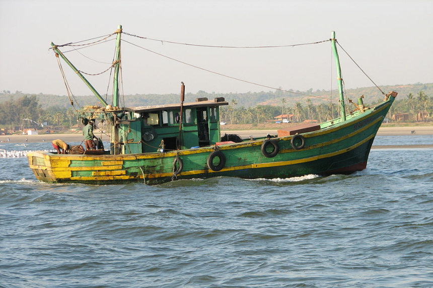 India cracks down on fishing boats with defective China-made AIS  transponders - Baird Maritime