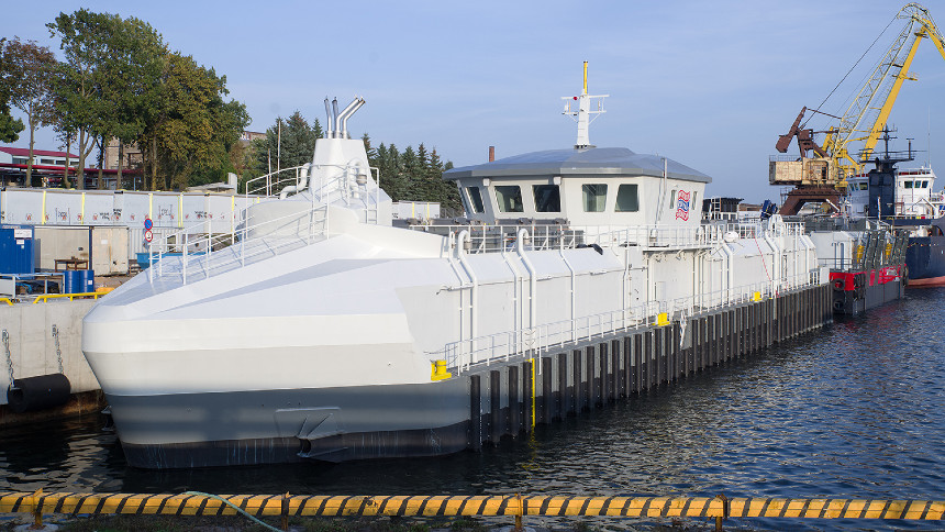 Norway Royal Salmon subsidiary to get new feed barge - Baird Maritime