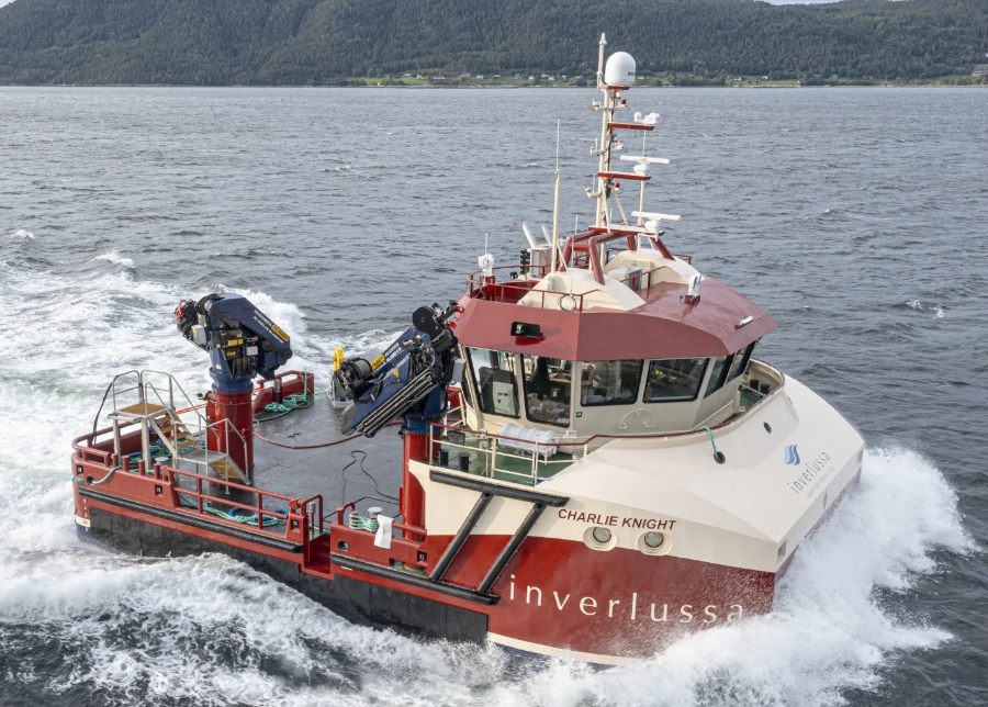 VESSEL REVIEW | Charlie Knight – Compact hybrid workboat for Scottish fish farm support duties