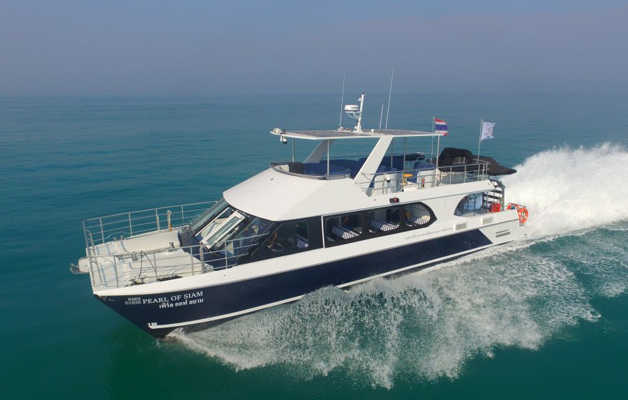 VESSEL REVIEW | Pearl of Siam – Fast VIP tour boat delivered to Thai owner
