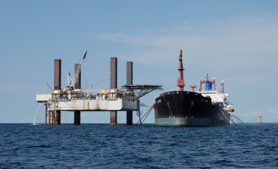 90% Off Sale On Offshore Drilling Rigs? - OilPrice.com