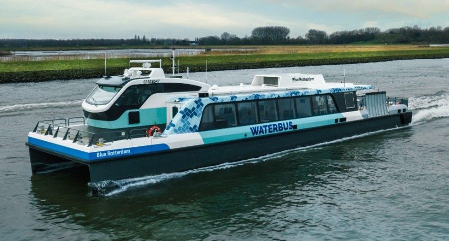 Scheepsbeoordeling |  Blue Rotterdam – De Nederlandse Waterbus voegt hybride woon-werkboten toe aan de vloot
