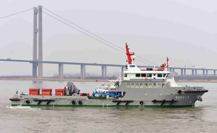 VESSEL REVIEW | Yonggang Lianfang No 1 – Chinese-built heavy duty oil recovery vessel enters service